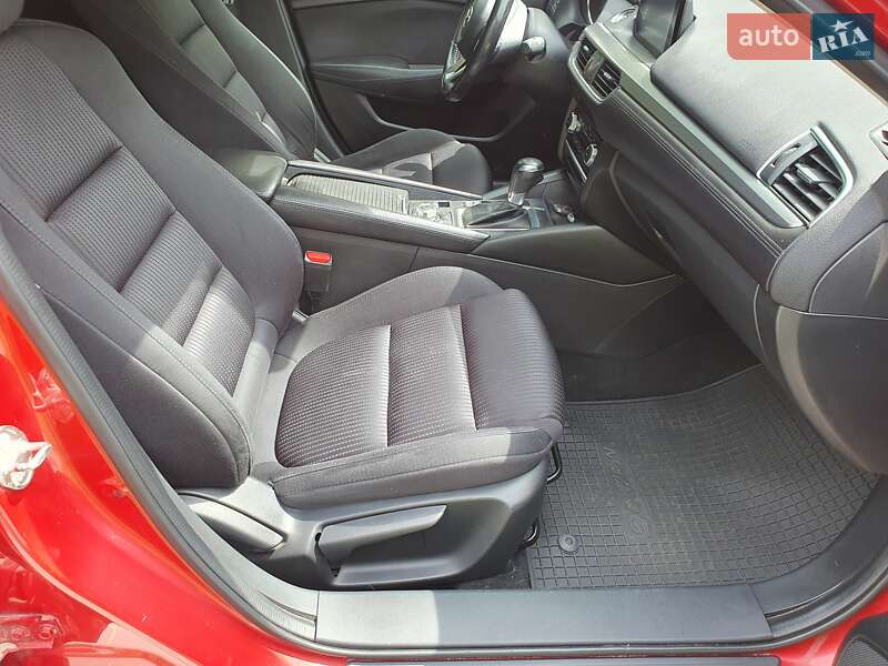 Седан Mazda 6 2016 в Киеве