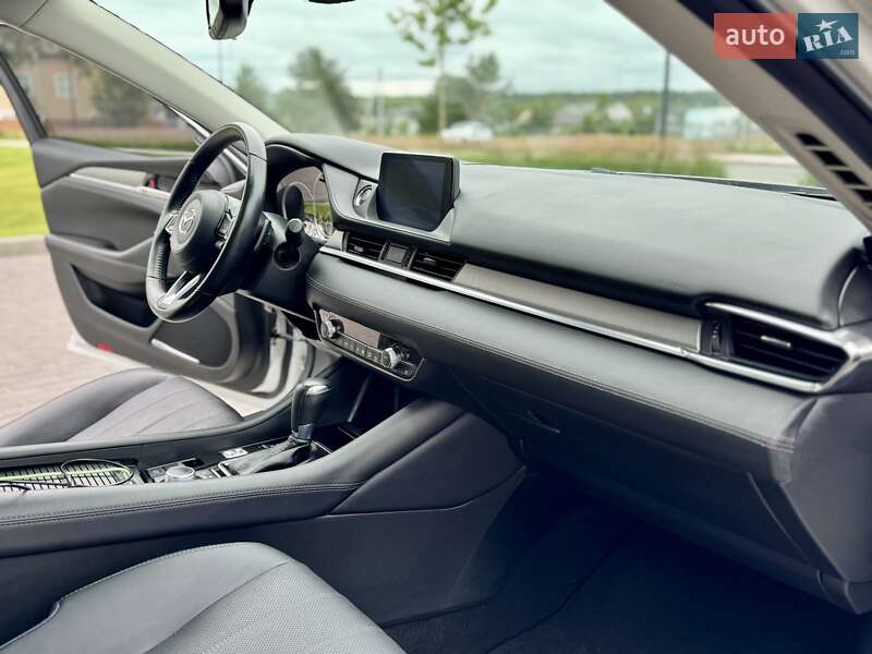 Седан Mazda 6 2018 в Киеве