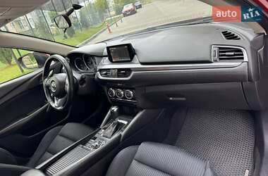 Седан Mazda 6 2015 в 