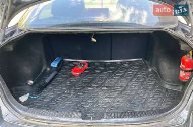 Седан Mazda 6 2004 в 