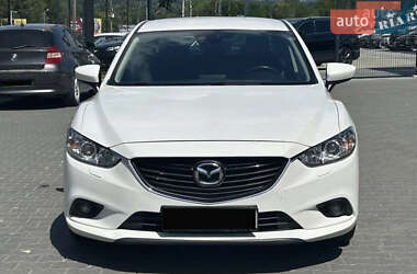 Седан Mazda 6 2016 в Чернівцях