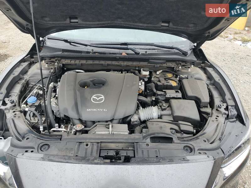 Седан Mazda 6 2020 в Львове