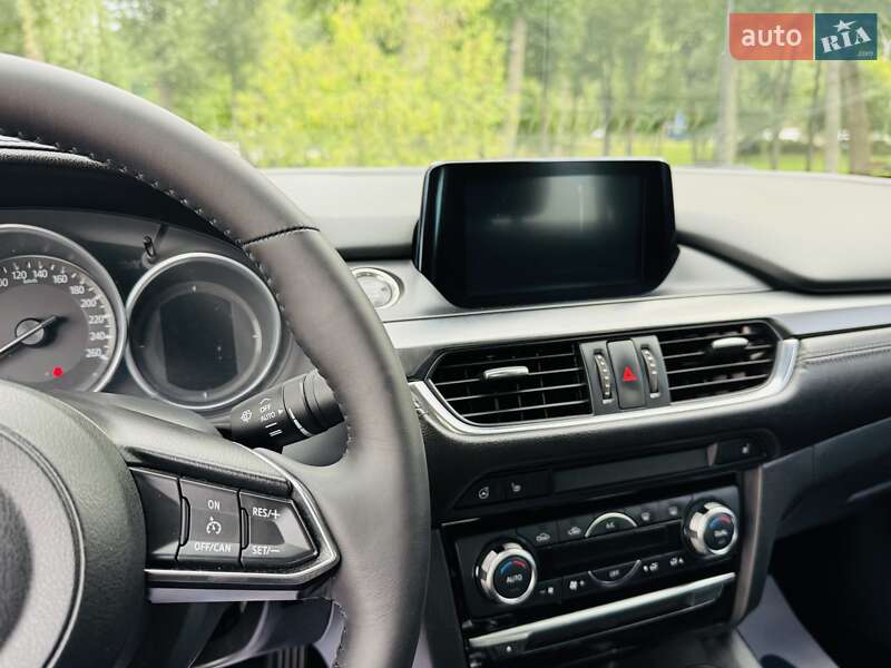 Седан Mazda 6 2017 в Киеве