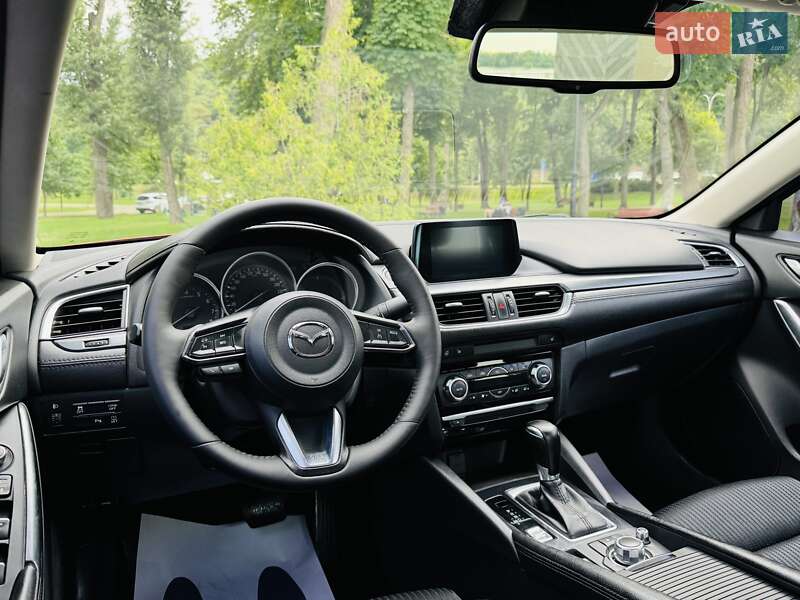 Седан Mazda 6 2017 в Киеве