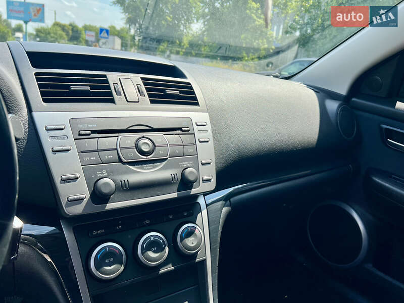 Лифтбек Mazda 6 2008 в Житомире