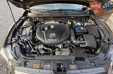 Седан Mazda 6 2015 в 