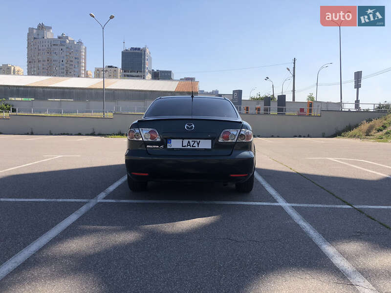 Седан Mazda 6 2004 в Киеве