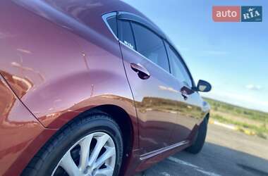 Седан Mazda 6 2011 в 