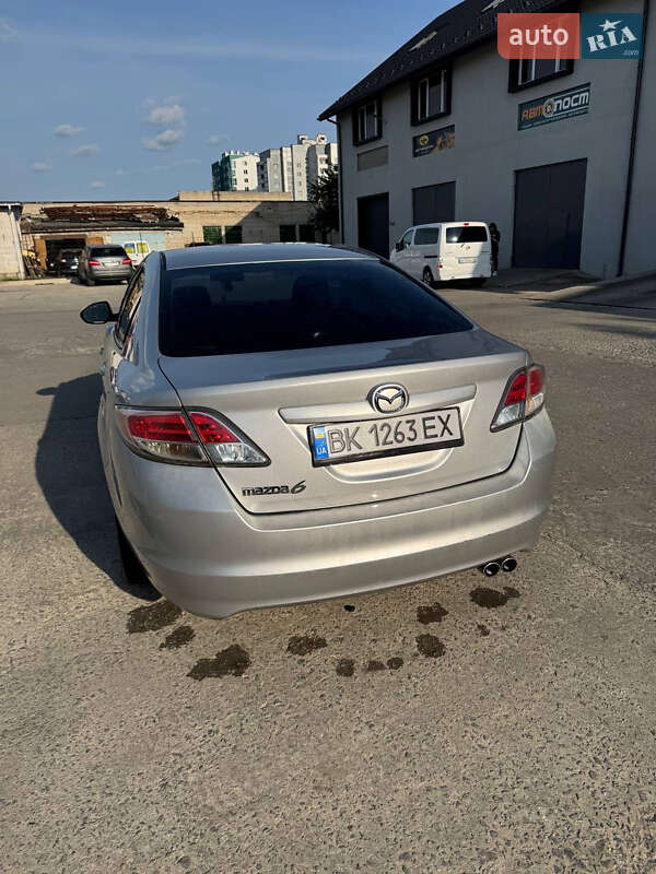 Седан Mazda 6 2011 в Вараше