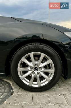 Седан Mazda 6 2013 в 
