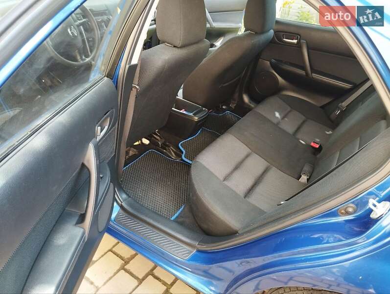 Седан Mazda 6 2005 в Луцке