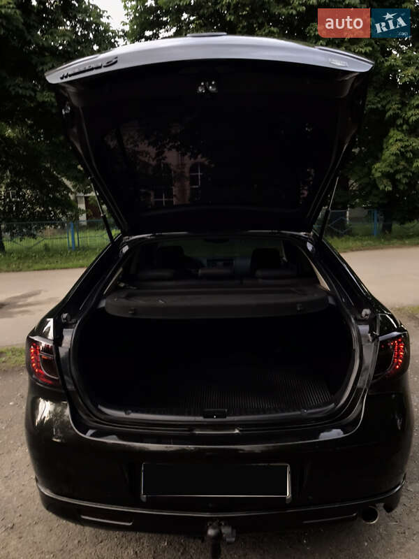 Седан Mazda 6 2008 в Волочиске