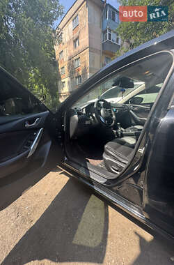Седан Mazda 6 2015 в 