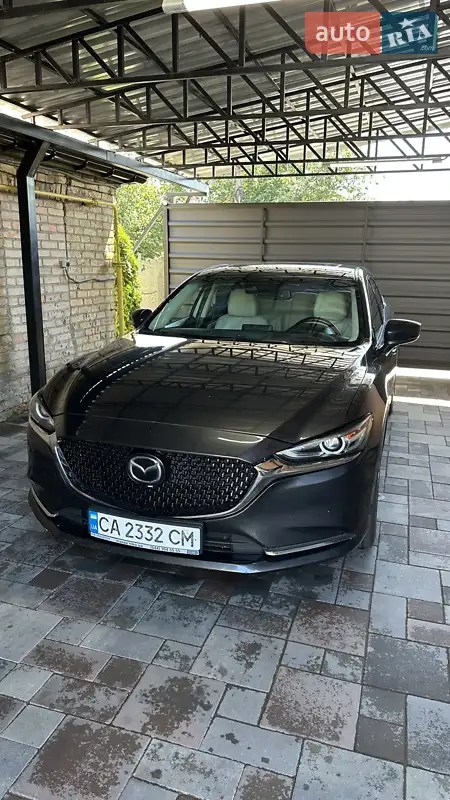 Mazda 6