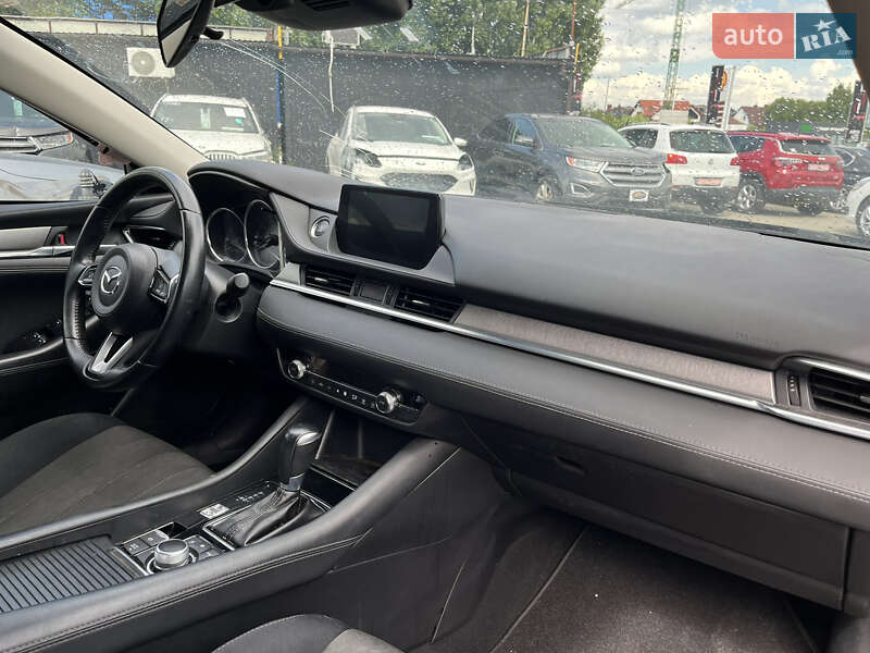 Седан Mazda 6 2018 в Львове