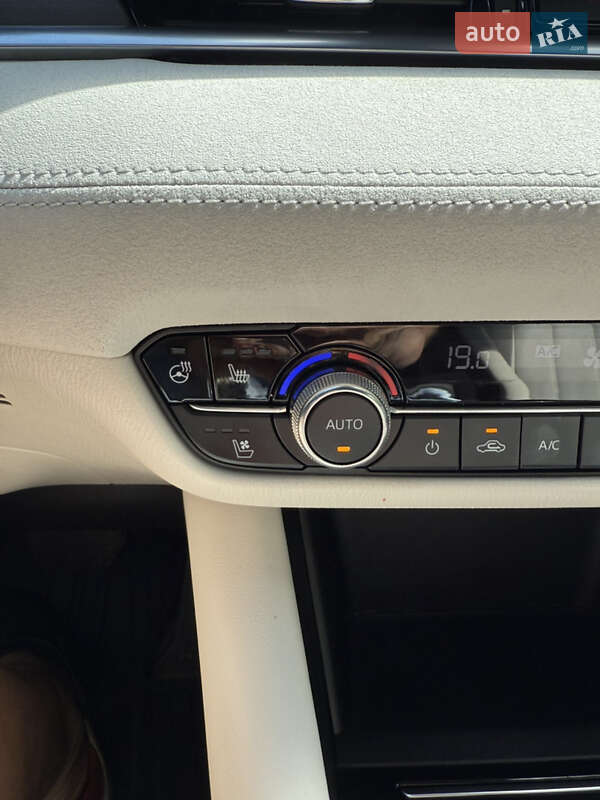 Седан Mazda 6 2021 в Киеве