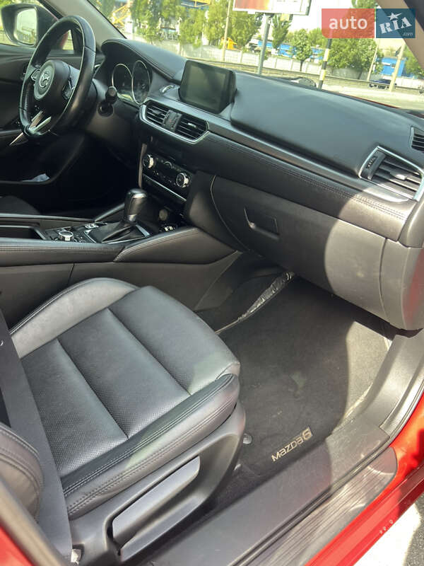 Седан Mazda 6 2016 в Киеве