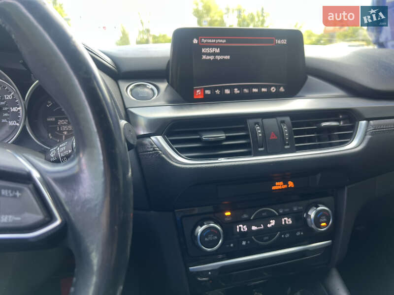 Седан Mazda 6 2016 в Киеве
