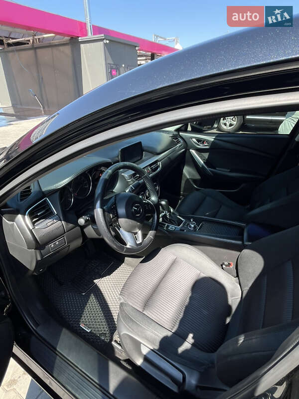 Седан Mazda 6 2015 в Львове