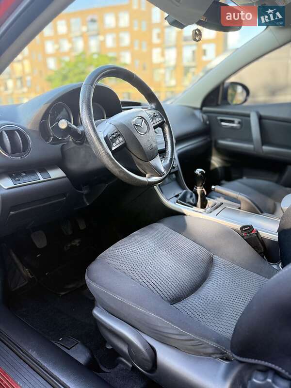 Седан Mazda 6 2011 в Киеве