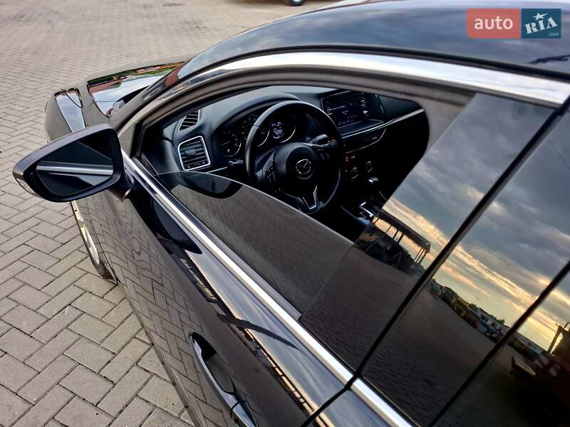 Седан Mazda 6 2014 в Мукачево