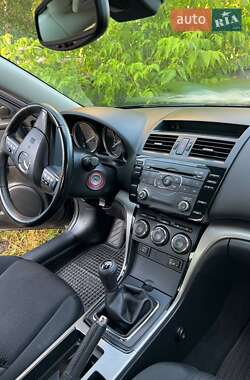 Седан Mazda 6 2011 в 