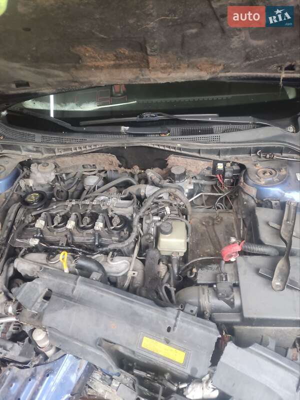 Лифтбек Mazda 6 2003 в Коростене