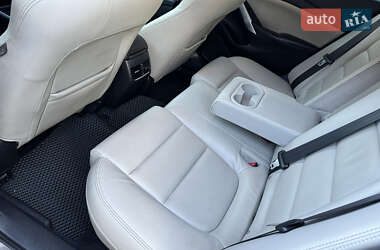 Седан Mazda 6 2014 в 