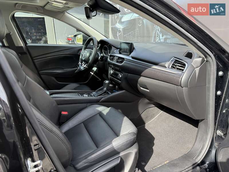Седан Mazda 6 2017 в Львове