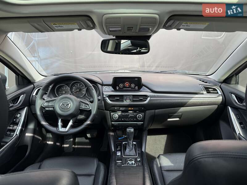 Седан Mazda 6 2017 в Львове