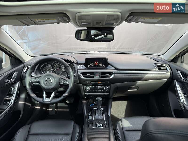 Седан Mazda 6 2017 в Львове