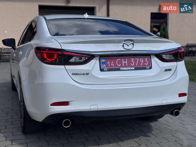 Седан Mazda 6 2016 в Киеве