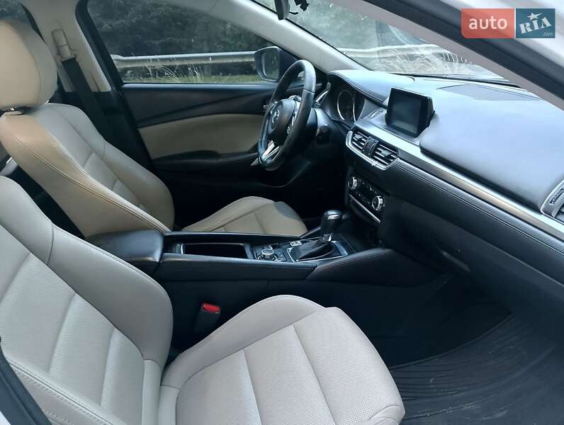 Седан Mazda 6 2016 в Бориславі