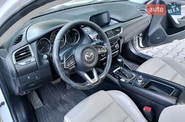Седан Mazda 6 2016 в 