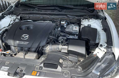 Седан Mazda 6 2015 в 