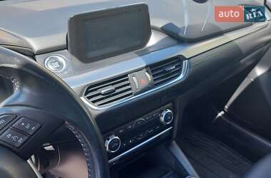 Седан Mazda 6 2015 в 