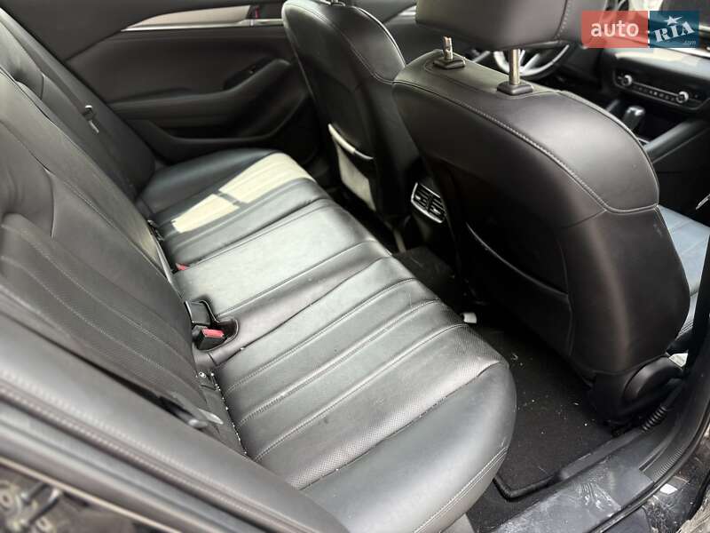 Седан Mazda 6 2018 в Львове
