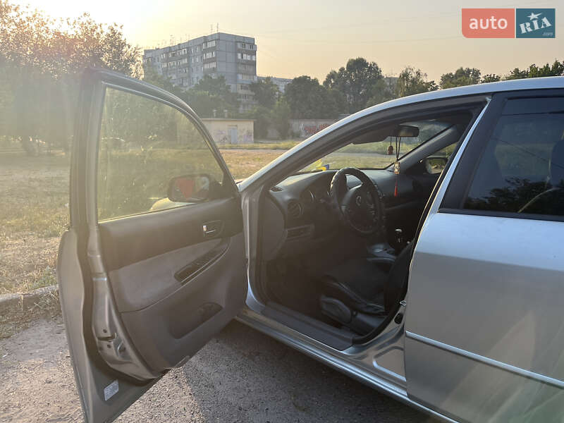 Седан Mazda 6 2004 в Запорожье