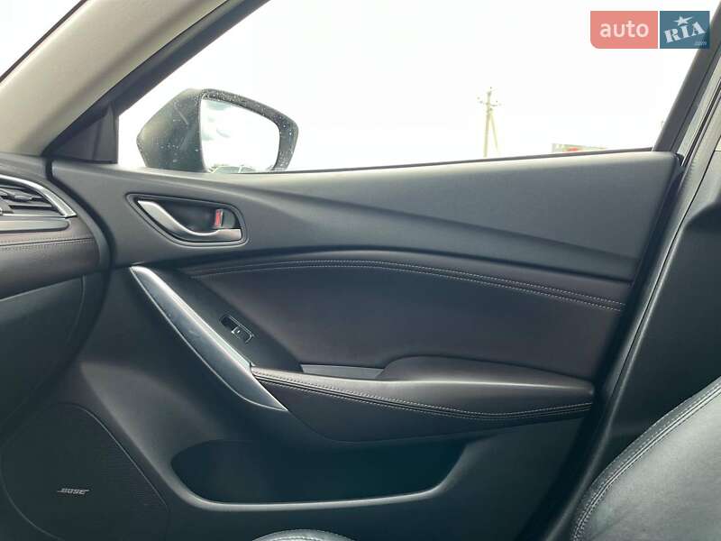 Седан Mazda 6 2015 в Львове