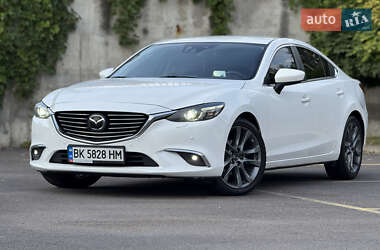Седан Mazda 6 2015 в Ровно