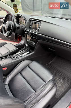 Седан Mazda 6 2014 в 
