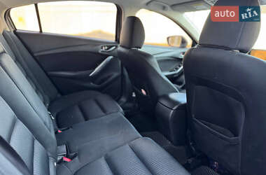 Седан Mazda 6 2015 в 