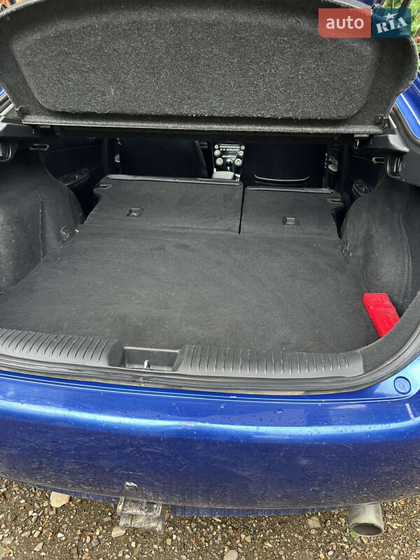 Лифтбек Mazda 6 2004 в Косове фото 20 Лифтбек Mazda 6 2004 в Косове