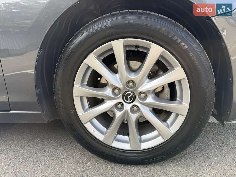 Седан Mazda 6 2016 в Киеве