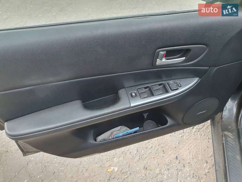 Седан Mazda 6 2003 в Краматорске