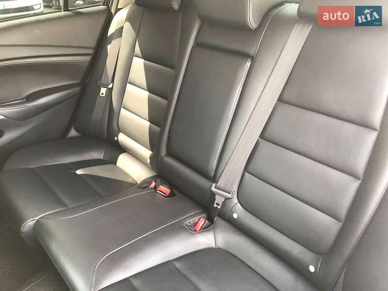 Седан Mazda 6 2014 в Львове
