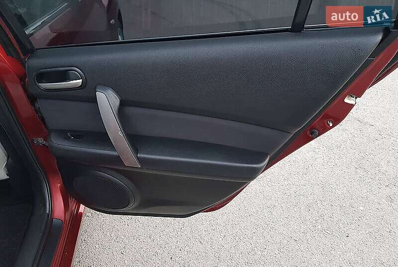 Седан Mazda 6 2008 в Черновцах