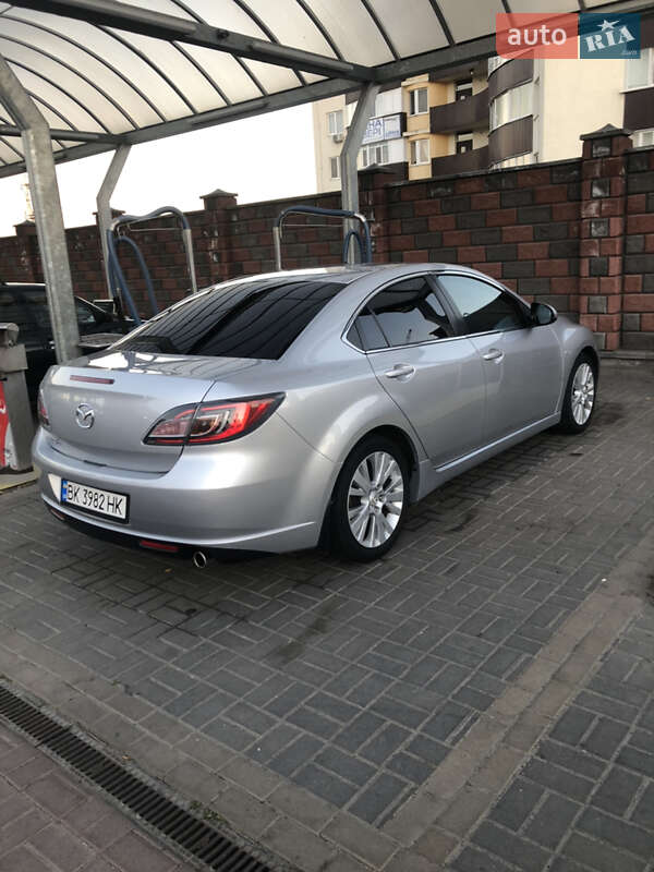 Седан Mazda 6 2009 в Ровно