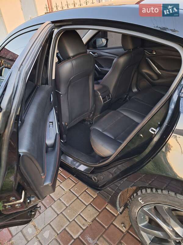 Седан Mazda 6 2013 в Новомосковске