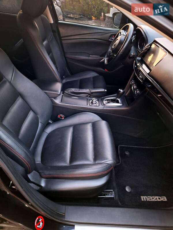 Седан Mazda 6 2013 в Новомосковске